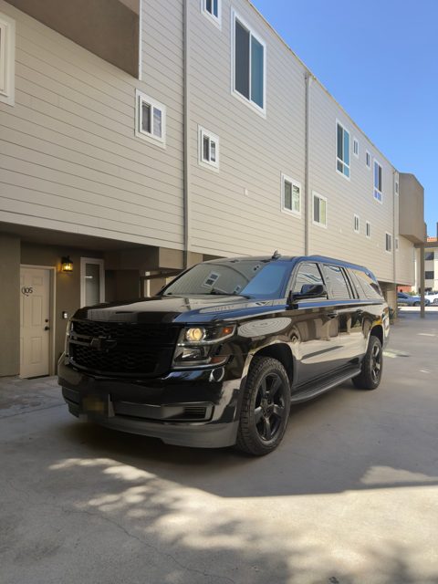 Front three-quarter, passenger side